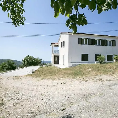Διαμέρισμα Meri *