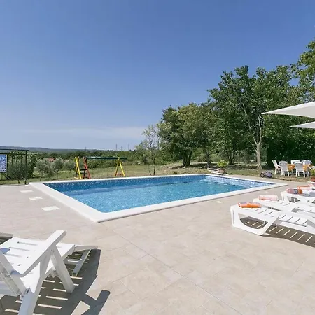 Meri アパート VeliGolji